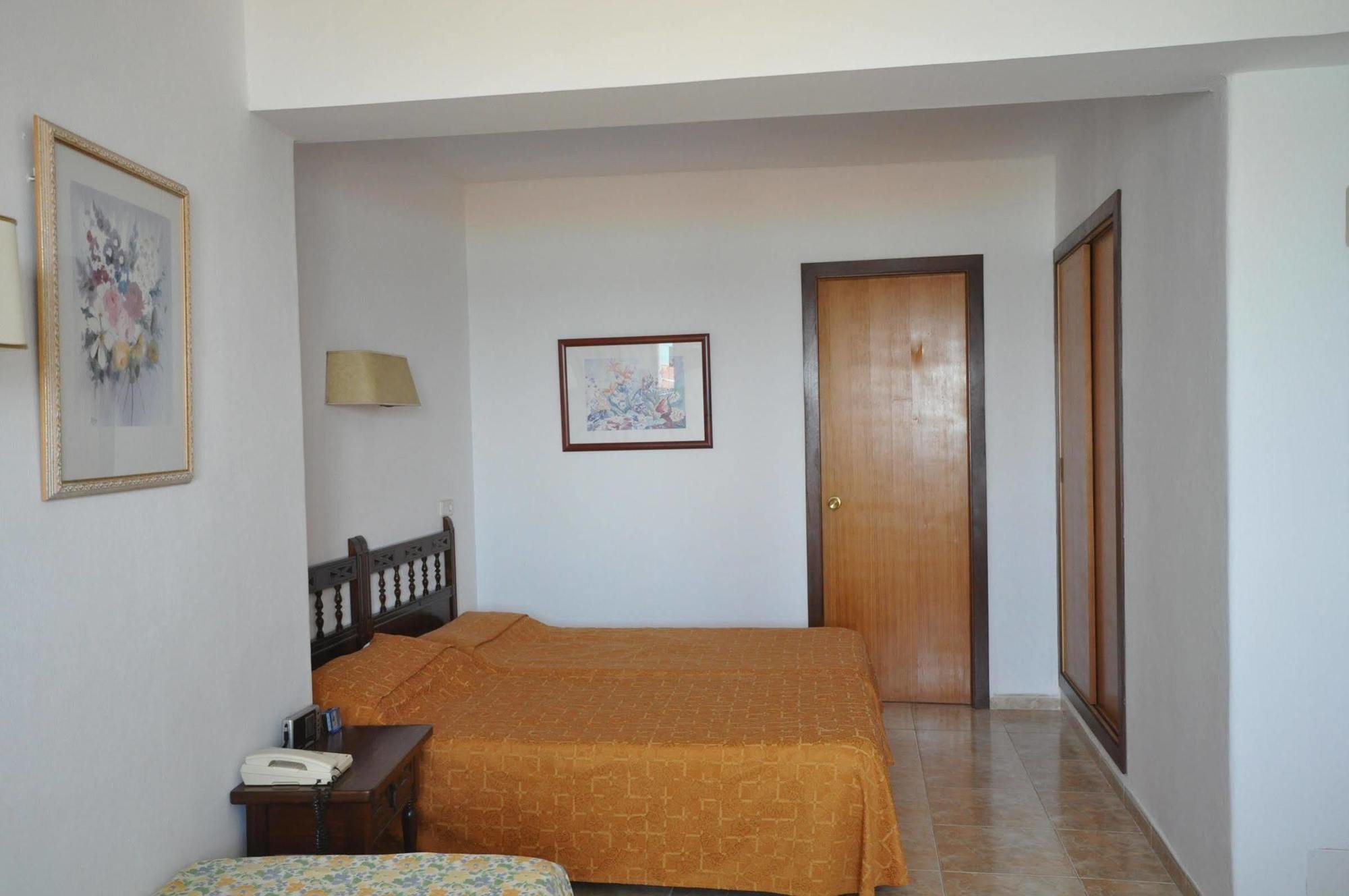 Hotel Encant El Arenal  Exterior photo